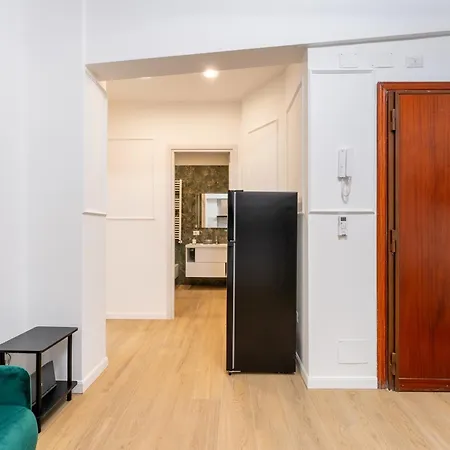 Emerald Suite, Elegant Flat In San Giovanni Area * Rome