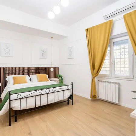 Emerald Suite, Elegant Flat In San Giovanni Area Rome